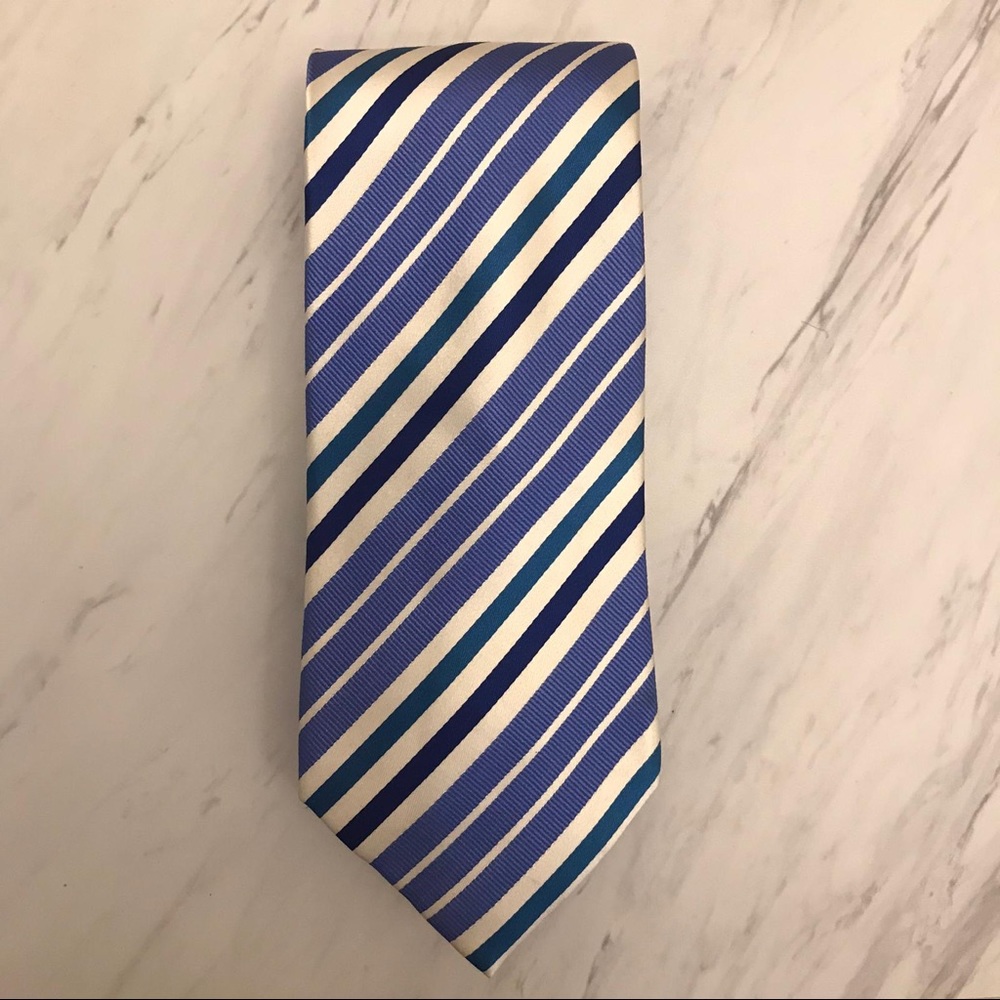 Countess Mara tie